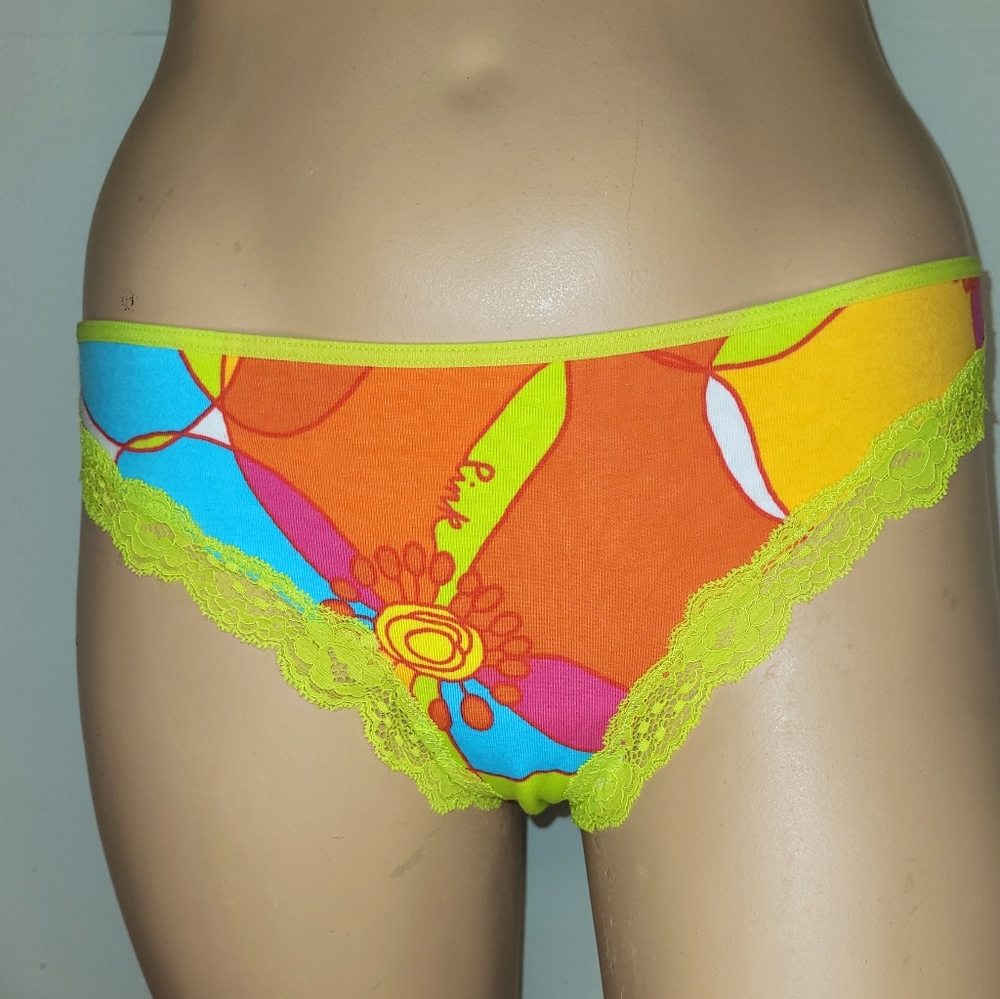 VINTAGE PINK VS LARGE NEW COLLECTOR ITEM COTTON LACE THONG BIKINI PANTIES RARE